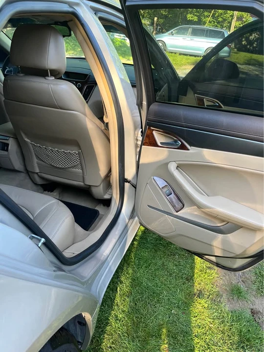 2009 Cadillac CTS 2nd Gen - Image 4 of 8