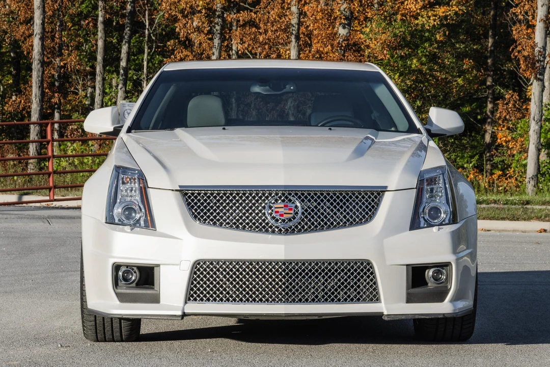 2009 Cadillac CTS-V 2nd Gen - Image 2 of 31