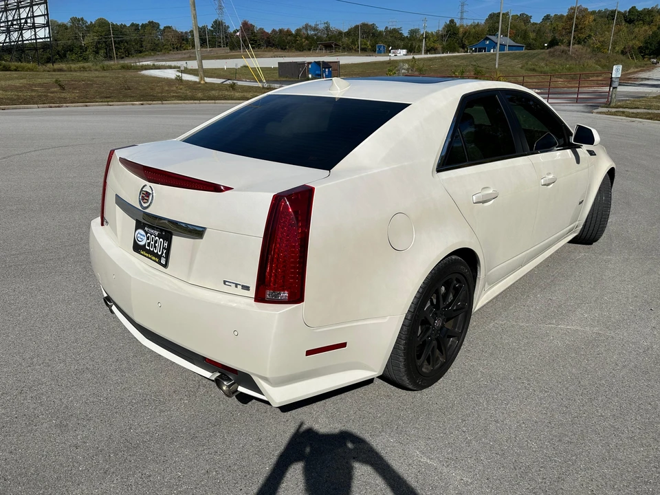 2009 Cadillac CTS-V 2nd Gen - Image 12 of 31
