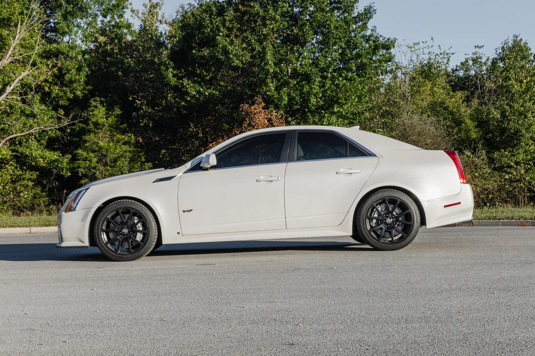 2009 Cadillac CTS-V 2nd Gen - Image 8 of 31