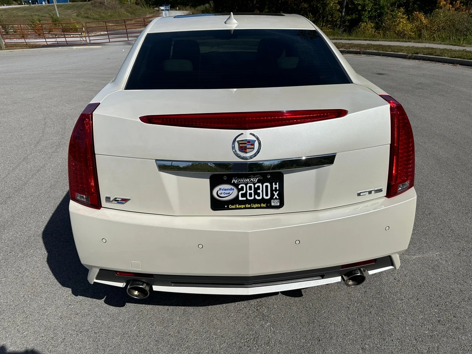 2009 Cadillac CTS-V 2nd Gen - Image 10 of 31