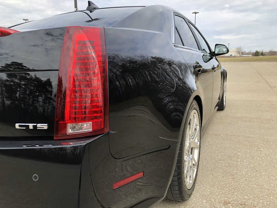 2009 Cadillac CTS-V 2nd Gen - Image 10 of 31