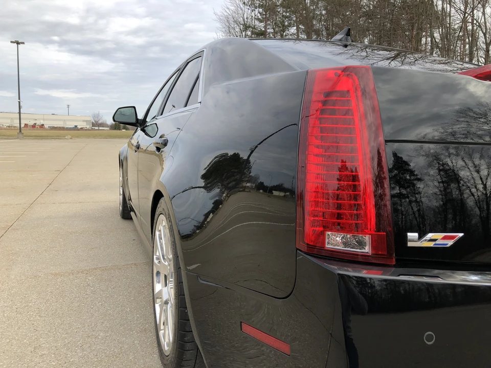 2009 Cadillac CTS-V 2nd Gen - Image 9 of 31