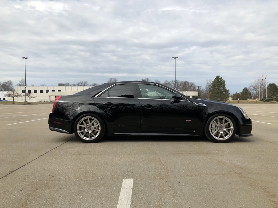 2009 Cadillac CTS-V 2nd Gen - Image 8 of 31