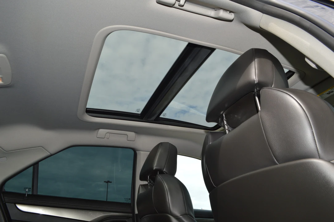 2009 Cadillac CTS-V 2nd Gen - Image 26 of 31