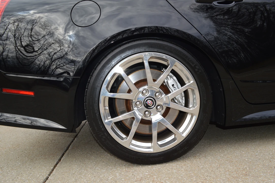 2009 Cadillac CTS-V 2nd Gen - Image 11 of 31