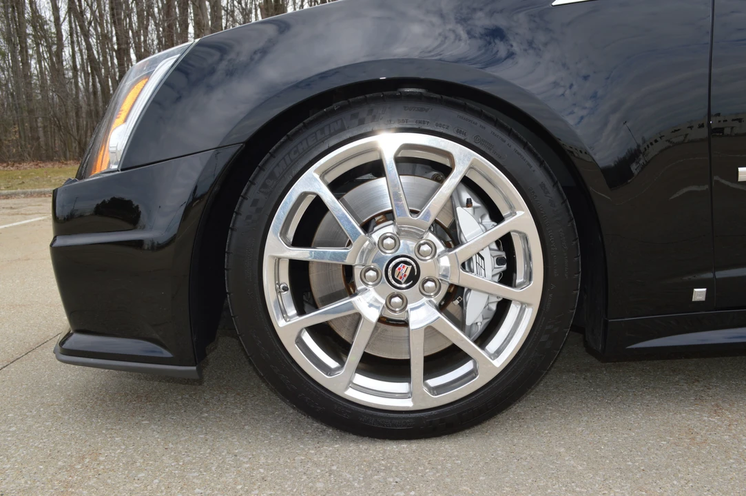 2009 Cadillac CTS-V 2nd Gen - Image 13 of 31