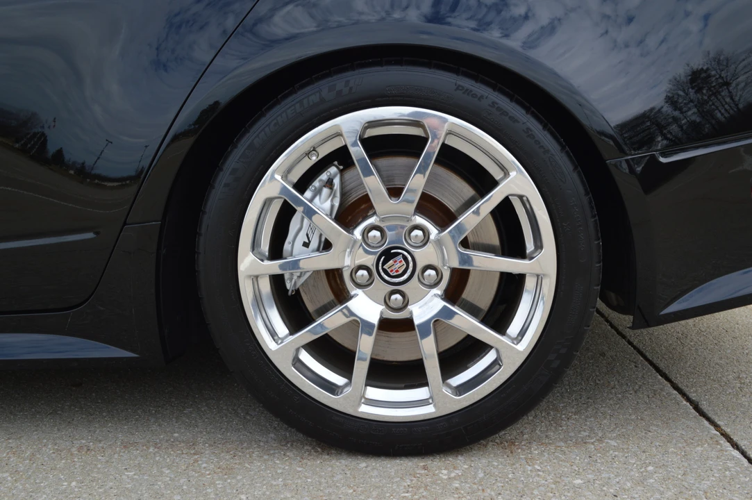 2009 Cadillac CTS-V 2nd Gen - Image 14 of 31