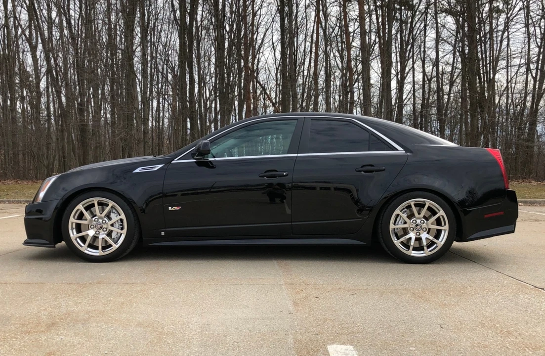 2009 Cadillac CTS-V 2nd Gen - Image 4 of 31