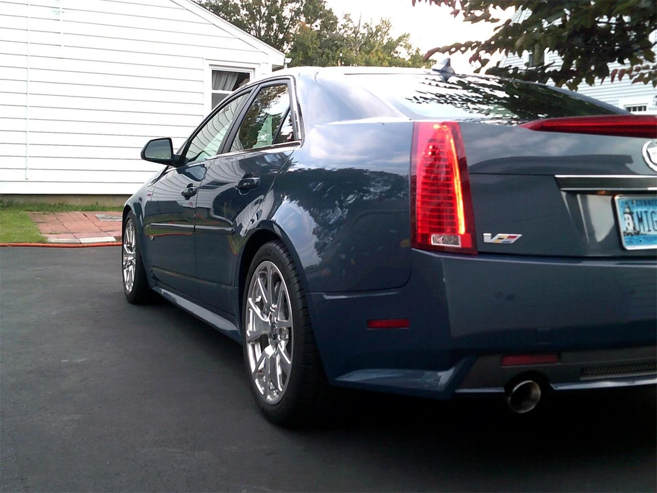 2009 Cadillac CTS-V 2nd Gen - Image 11 of 31