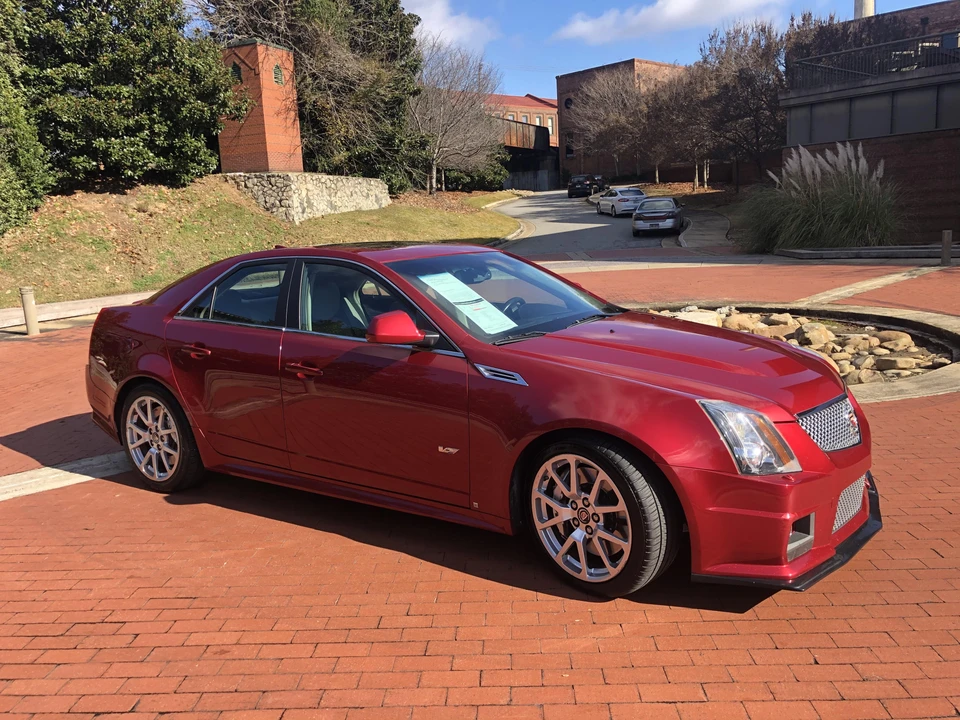2009 Cadillac CTS-V 2nd Gen - Image 2 of 8