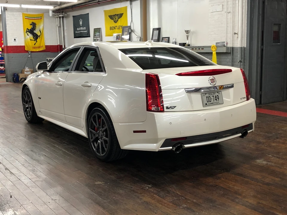 2009 Cadillac CTS-V 2nd Gen - Image 21 of 31