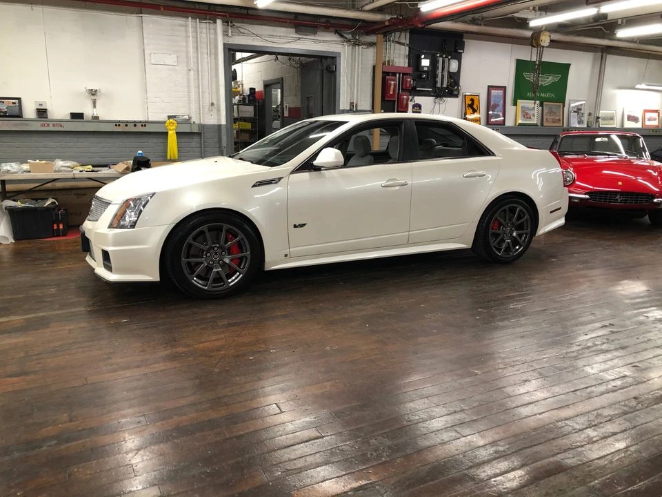 2009 Cadillac CTS-V 2nd Gen - Image 19 of 31