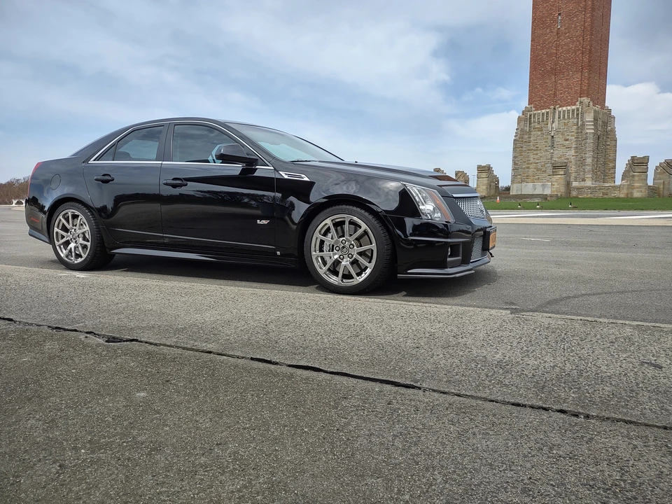 2009 Cadillac CTS-V 2nd Gen - Image 3 of 8