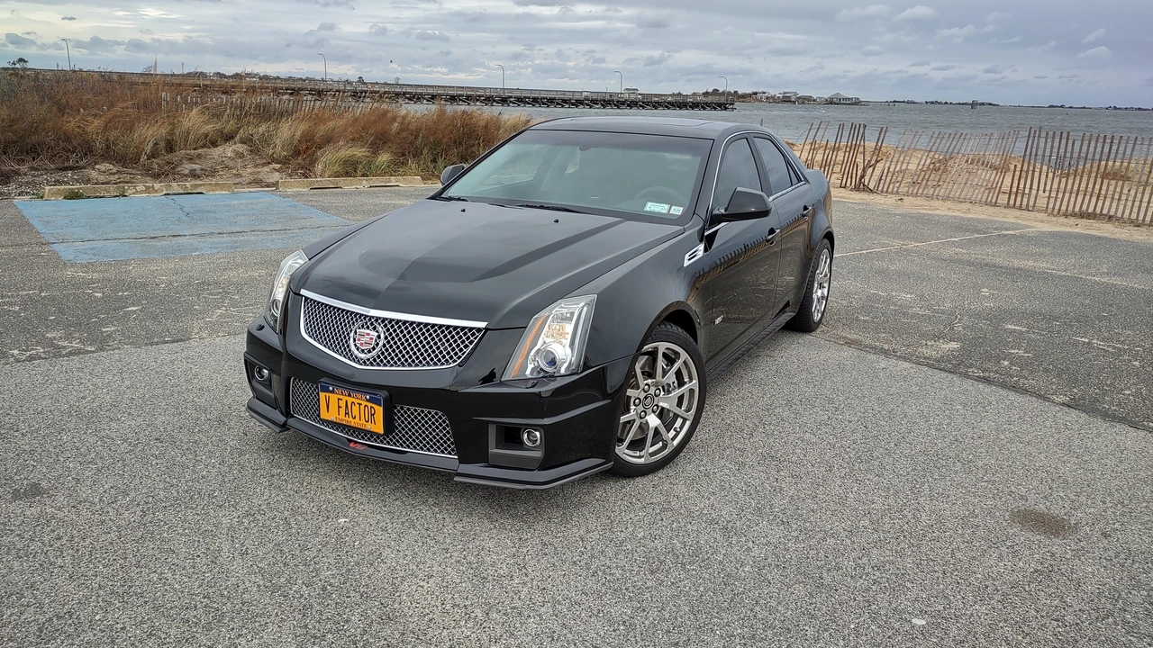 2009 Cadillac CTS-V 2nd Gen - Image 6 of 8