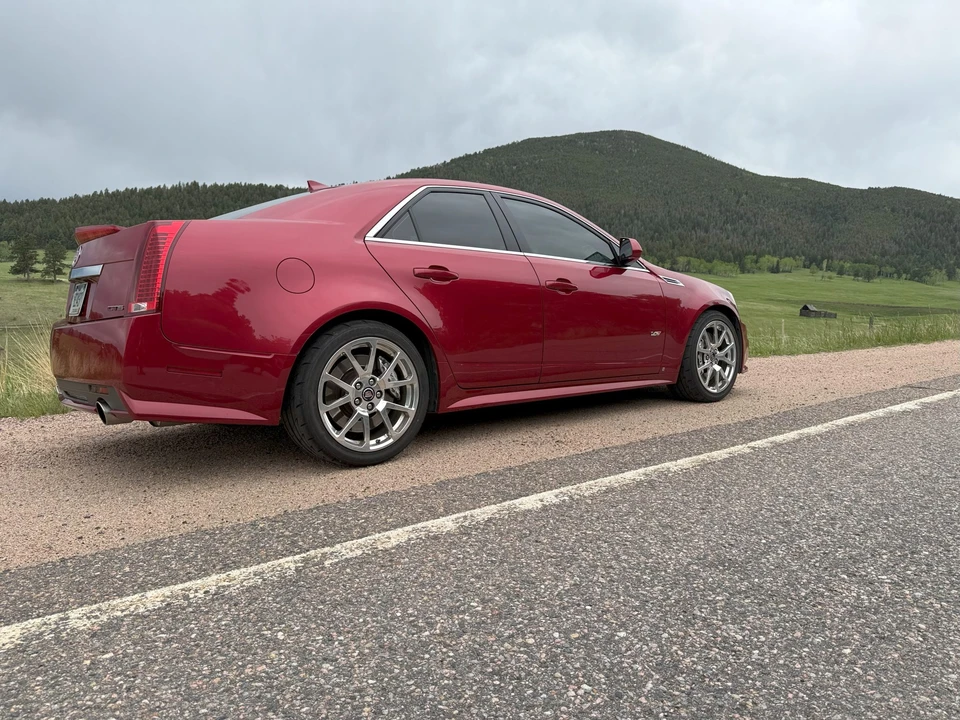2009 Cadillac CTS-V 2nd Gen - Image 8 of 31