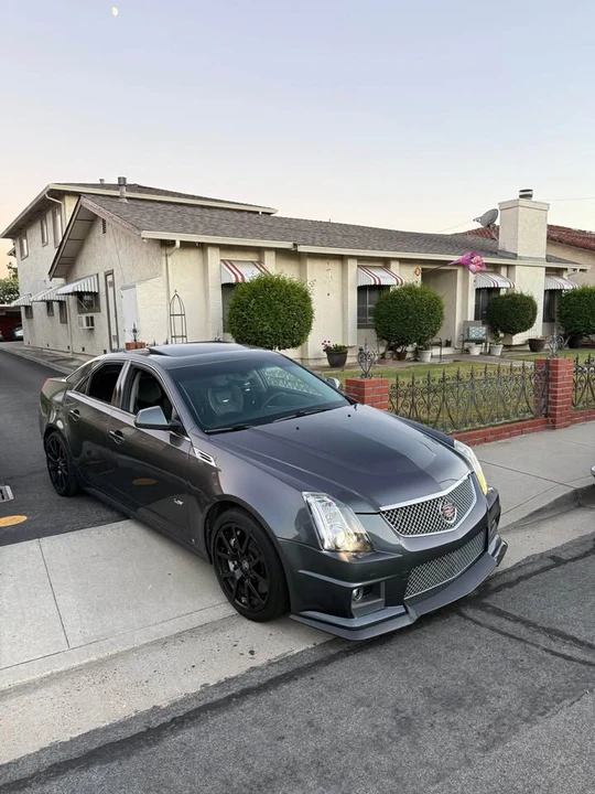 2009 Cadillac CTS-V 2nd Gen - Image 2 of 8