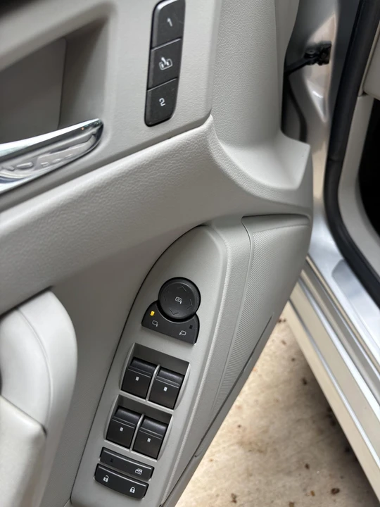 2009 Cadillac CTS-V 2nd Gen - Image 27 of 31