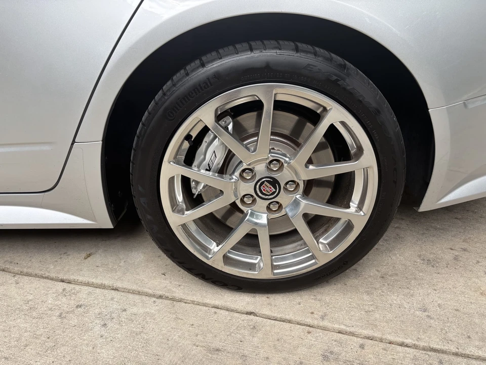 2009 Cadillac CTS-V 2nd Gen - Image 16 of 31