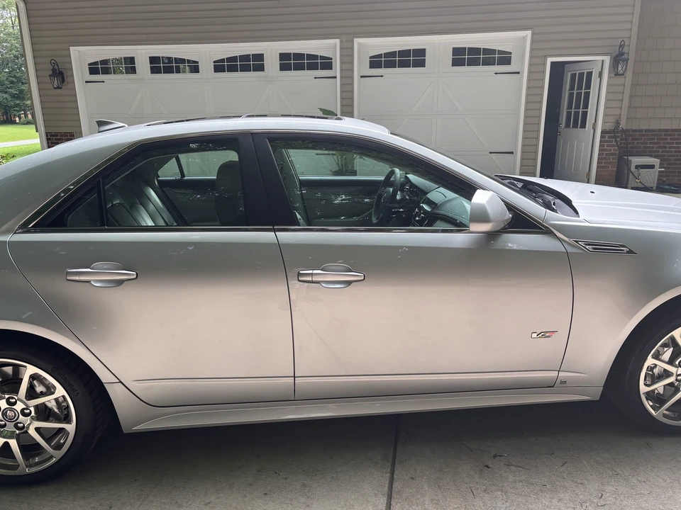 2009 Cadillac CTS-V 2nd Gen - Image 11 of 31