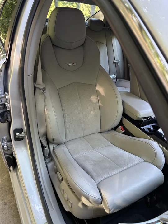 2009 Cadillac CTS-V 2nd Gen - Image 25 of 31