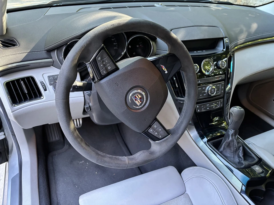 2009 Cadillac CTS-V 2nd Gen - Image 29 of 31