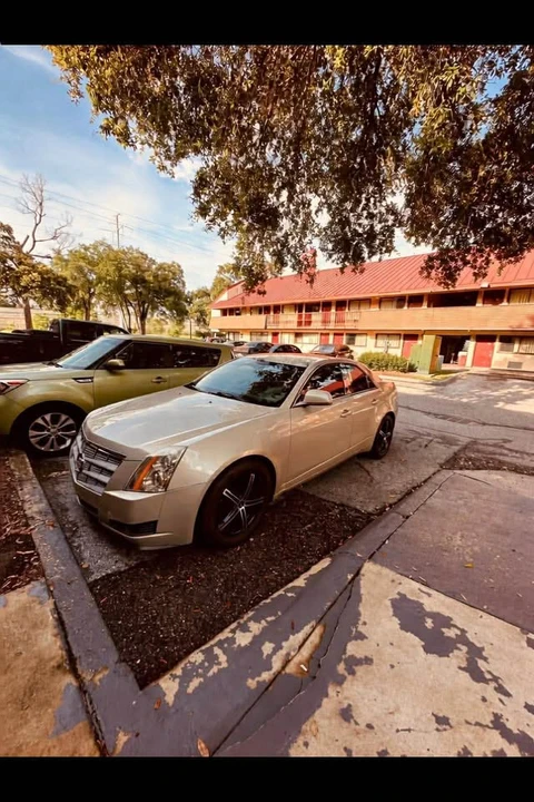 2009 Cadillac CTS 2nd Gen - Image 2 of 4
