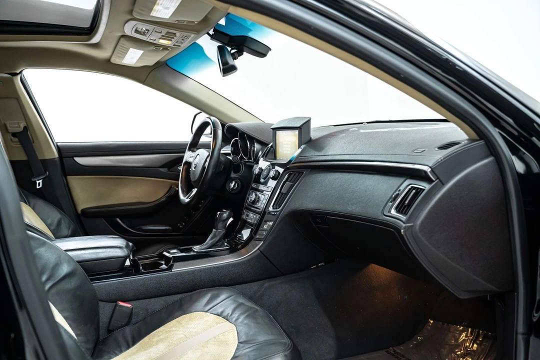 2009 Cadillac CTS-V 2nd Gen - Image 27 of 31