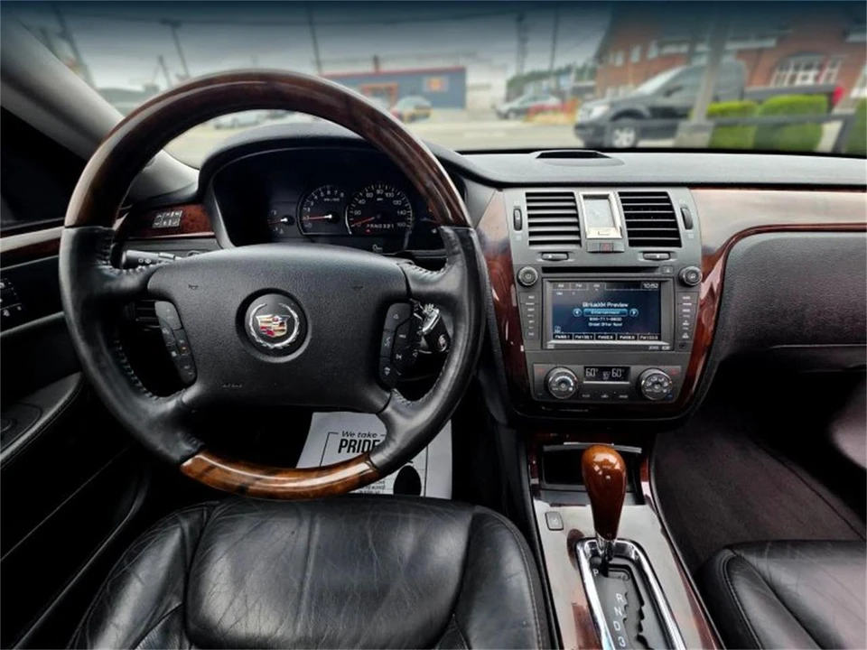 2009 Cadillac DTS - Image 15 of 19
