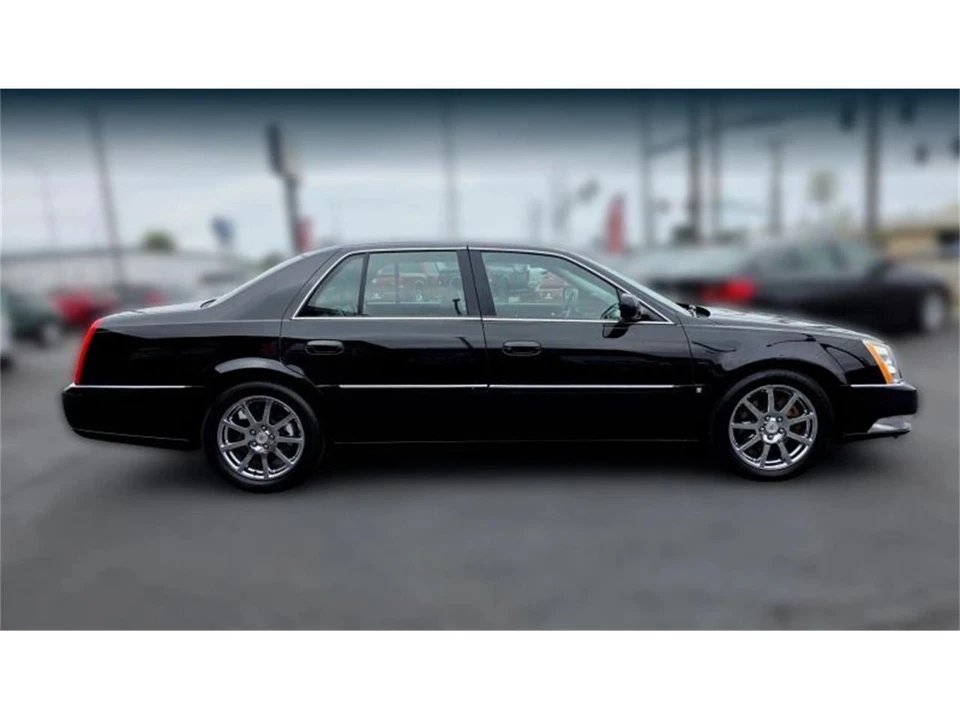 2009 Cadillac DTS - Image 6 of 19