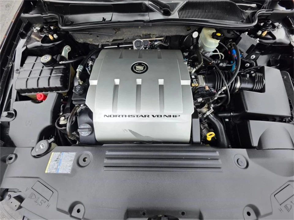 2009 Cadillac DTS - Image 18 of 19