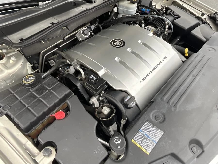 2009 Cadillac DTS - Image 9 of 10