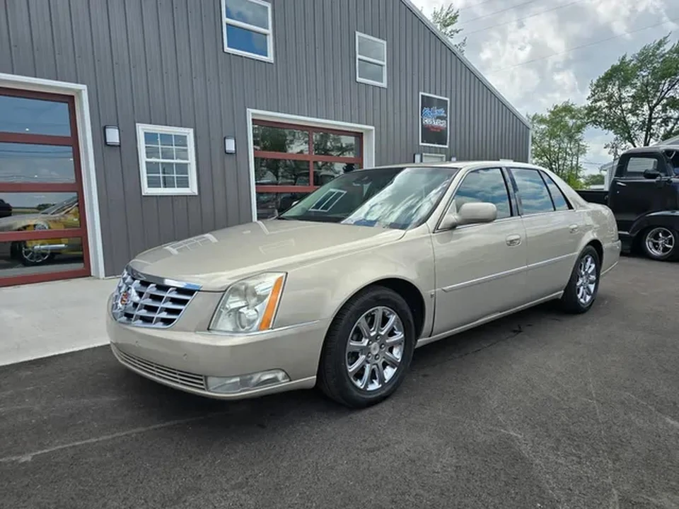 2009 Cadillac DTS - Image 5 of 19
