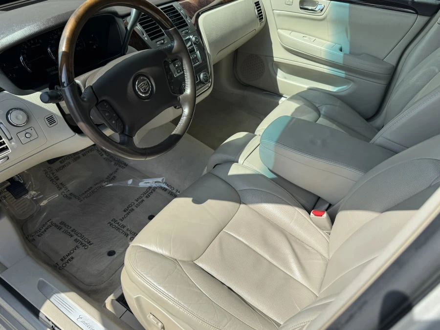 2009 Cadillac DTS - Image 6 of 12
