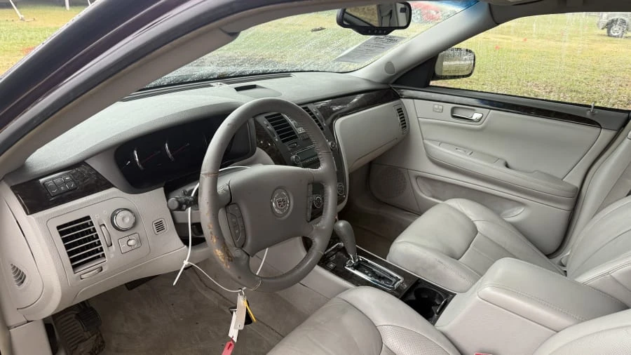 2009 Cadillac DTS - Image 12 of 22