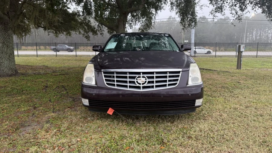 2009 Cadillac DTS - Image 4 of 22