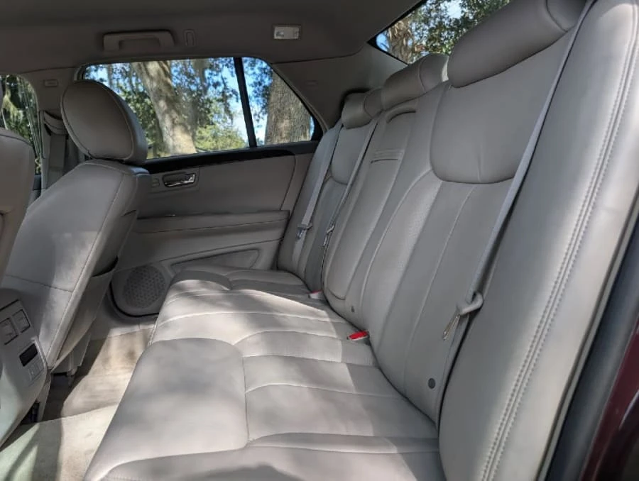 2009 Cadillac DTS - Image 15 of 22