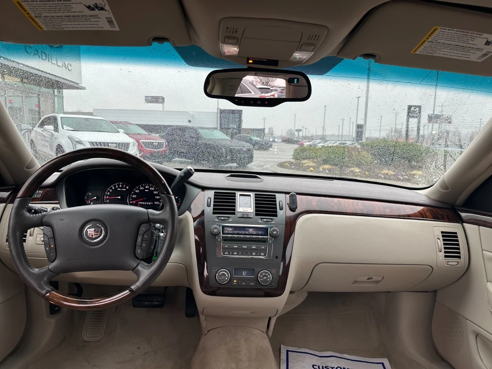 2009 Cadillac DTS - Image 14 of 18