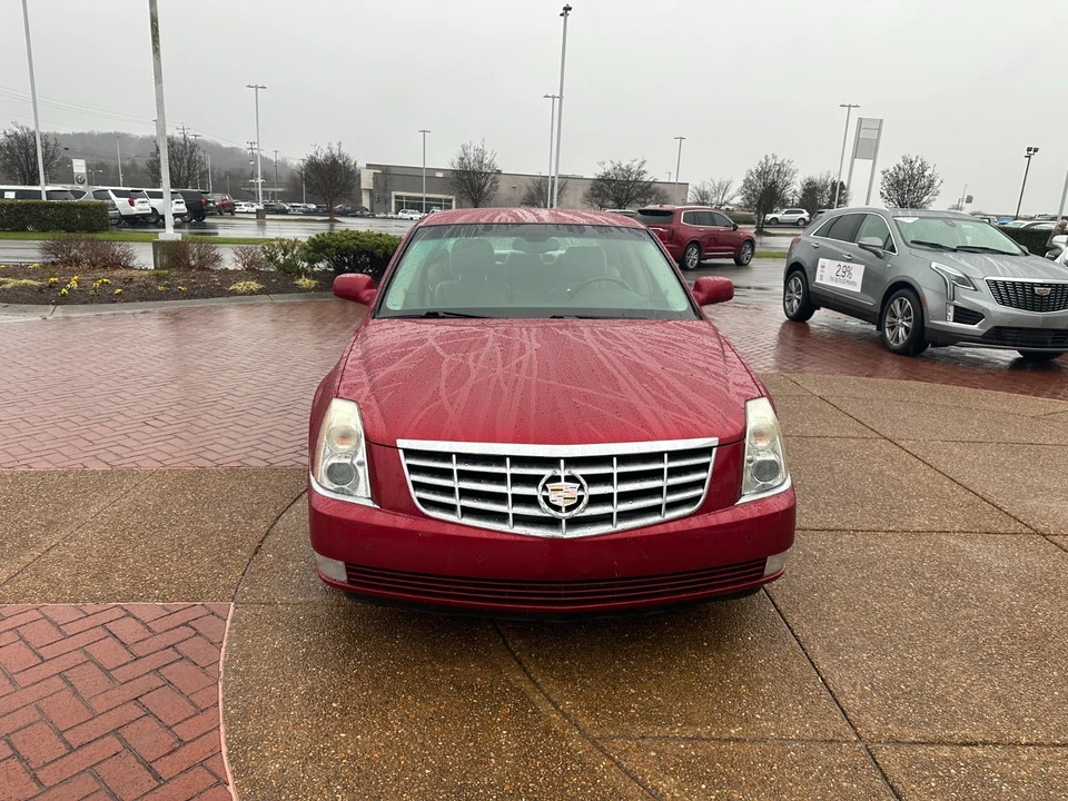 2009 Cadillac DTS - Image 2 of 18