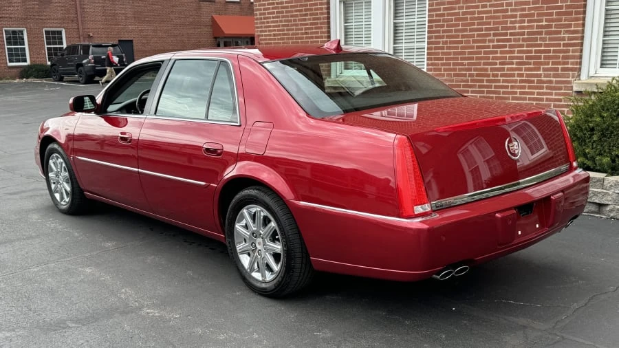 2009 Cadillac DTS - Image 3 of 8