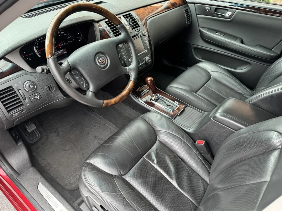 2009 Cadillac DTS - Image 4 of 8