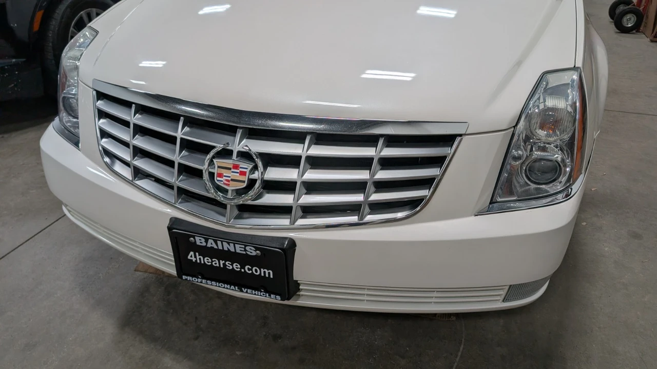 2009 Cadillac DTS - Image 13 of 20