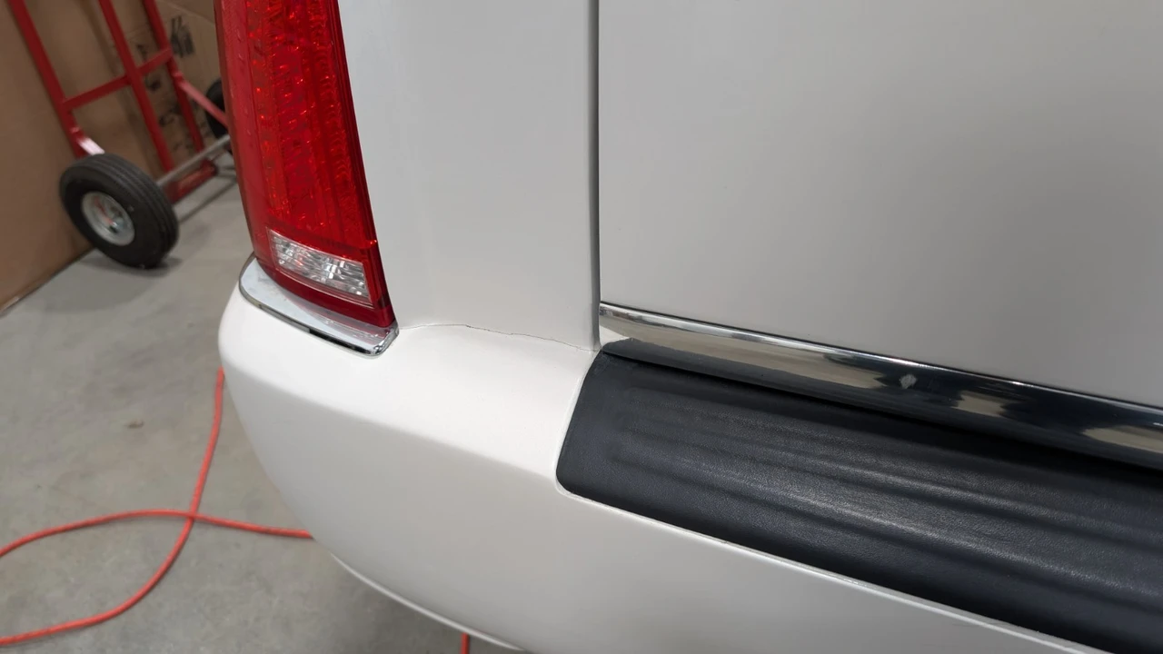 2009 Cadillac DTS - Image 10 of 20