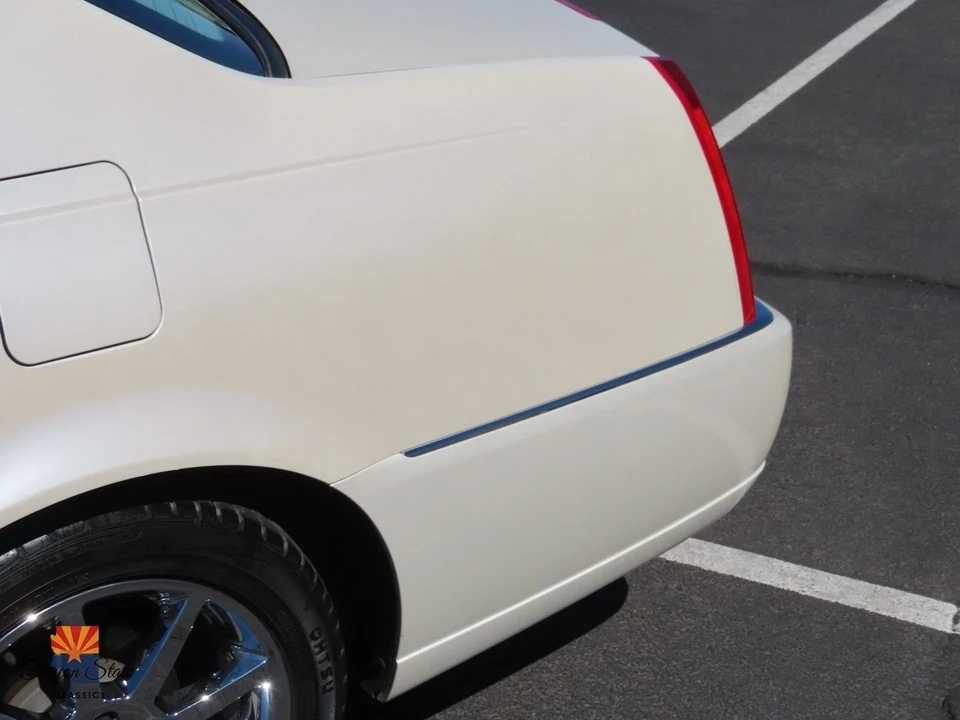2009 Cadillac DTS - Image 14 of 21