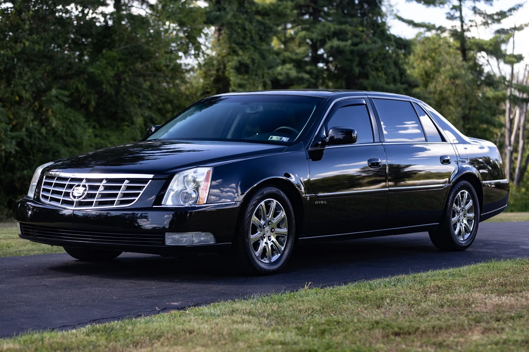 2009 Cadillac DTS - Image 17 of 31