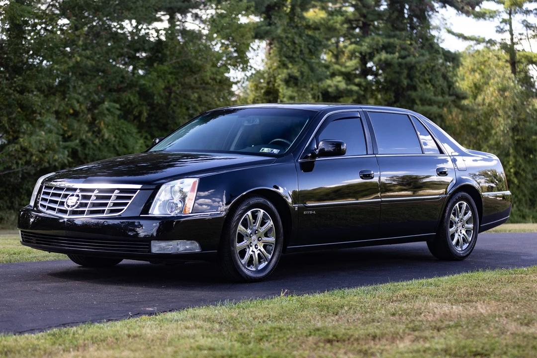 2009 Cadillac DTS - Image 18 of 31