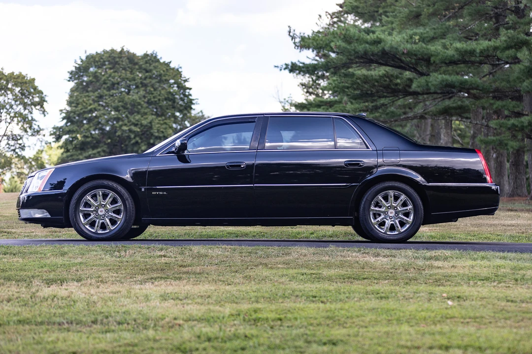 2009 Cadillac DTS - Image 21 of 31