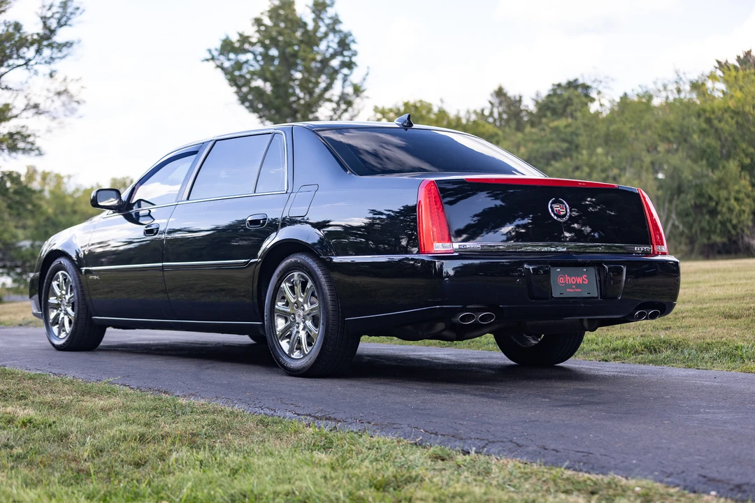 2009 Cadillac DTS - Image 27 of 31