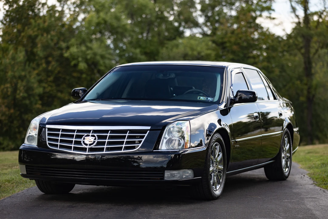 2009 Cadillac DTS - Image 15 of 31