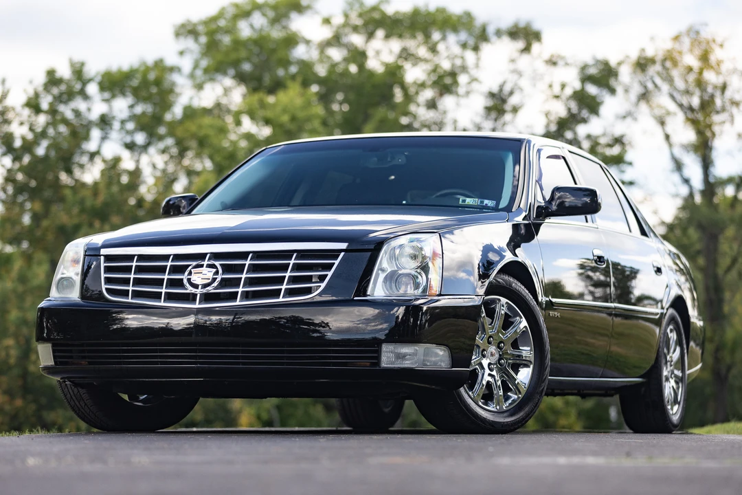 2009 Cadillac DTS - Image 11 of 31